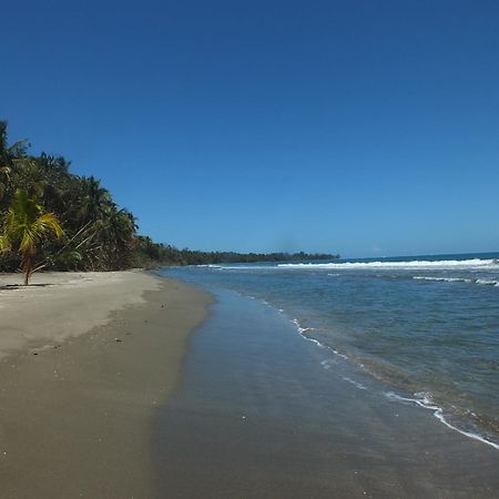 Cabinas Caribe Luna Cahuita Extérieur photo