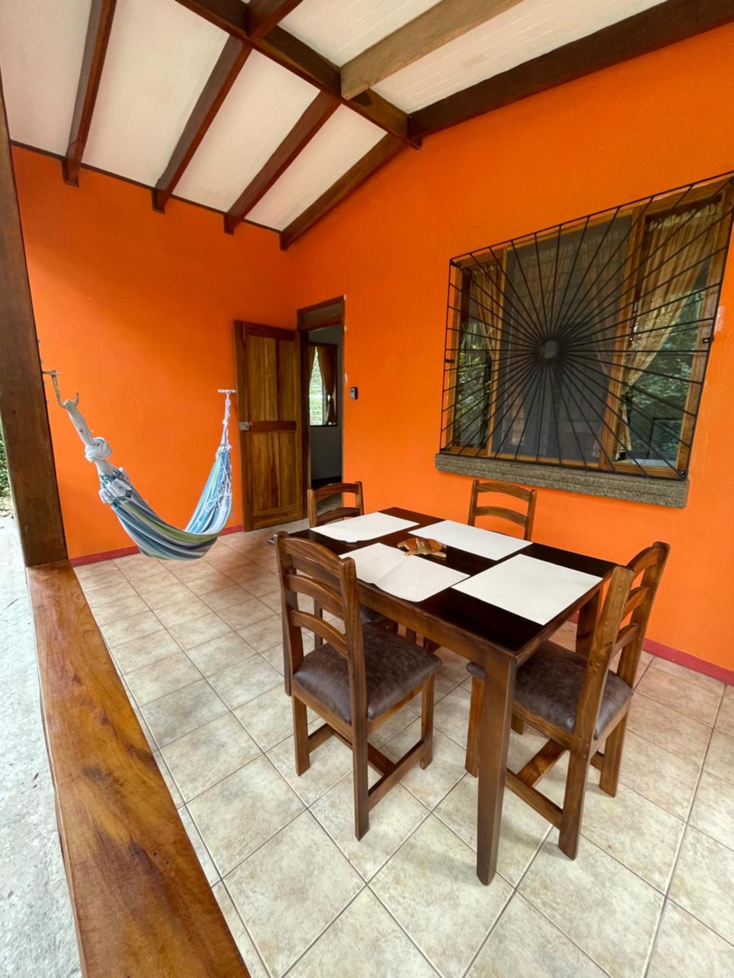Cabinas Caribe Luna Cahuita Extérieur photo